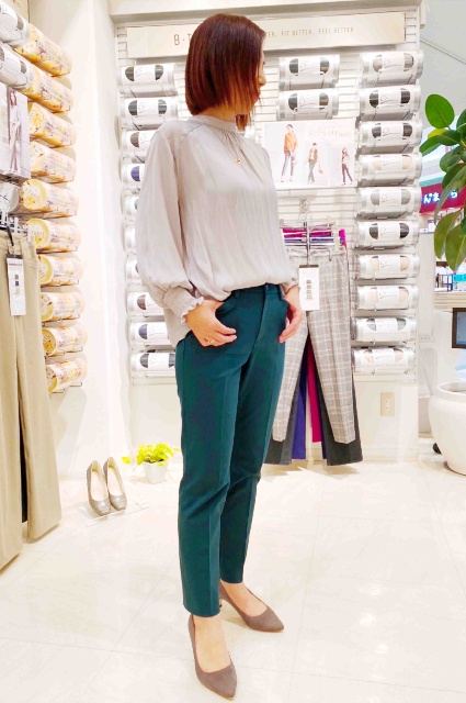 ストレッチパンツ専門店　ビースリー公式通販サイトのコーディネート 脚のラインを美しく、低身長さんのスタイルアップコーデ
